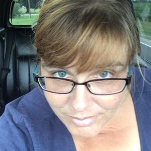 Meet your Posher, Deedra